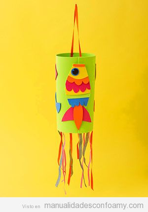 Piñata hecha con foamy o goma eva con un pez para fiestas infantiles