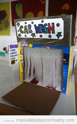 Tunel de lavadod e coches de juguete con foamy