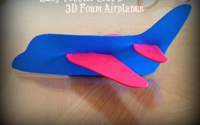 Una manualidad fácil para niños pequeños, avión de goma eva en 3D