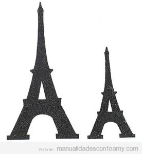 Manualidades de goma eva con la forma de Torre Eiffel