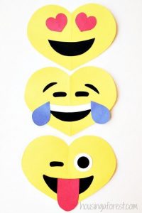 Manualidades foamy San Valentín emojis